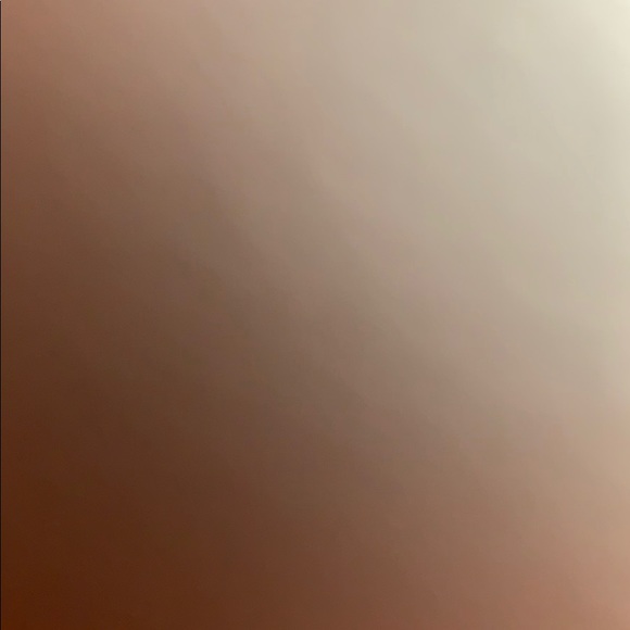 Meet your Posher, Vanessa - Picture 1 of 1